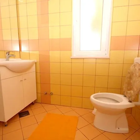 公寓 Cosy In Zrnovo - 30 Sqm With Shared Pool