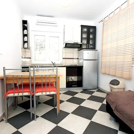 Cosy In Zrnovo - 30 Sqm With Shared Pool 公寓 科尔丘拉