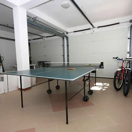 Cosy In Zrnovo - 30 Sqm With Shared Pool 公寓