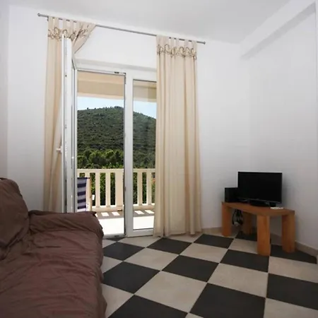 Apartamento Cosy In Zrnovo - 30 Sqm With Shared Pool Korčula