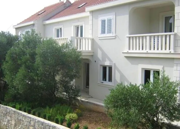 Apartamento Cosy In Zrnovo - 30 Sqm With Shared Pool Korčula