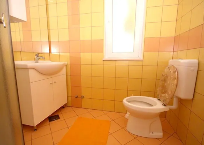 Apartamento Cosy In Zrnovo - 30 Sqm With Shared Pool