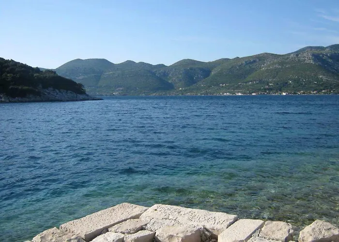 Apartamento Cosy In Zrnovo - 30 Sqm With Shared Pool Korčula